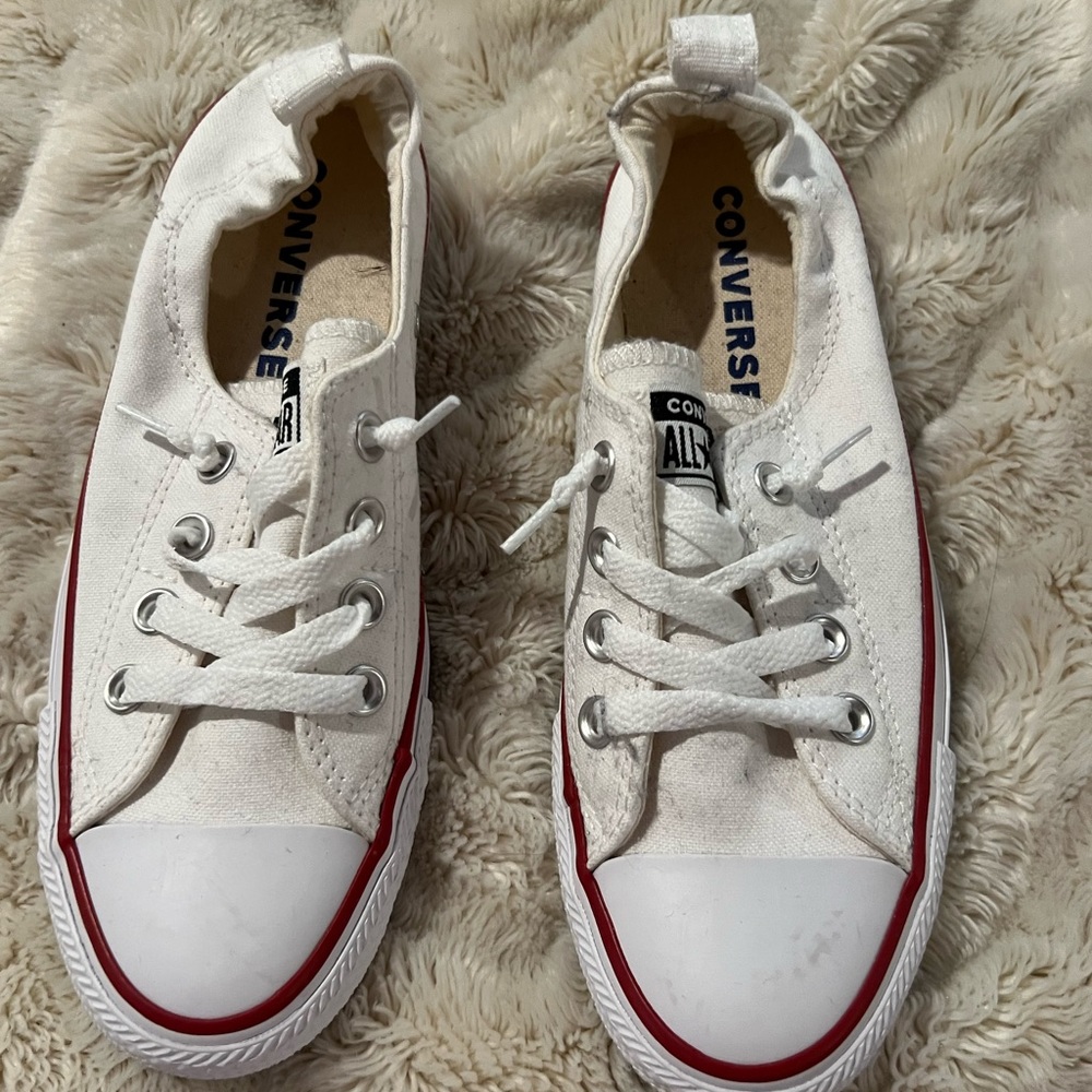 Women’s converse size 7 | white